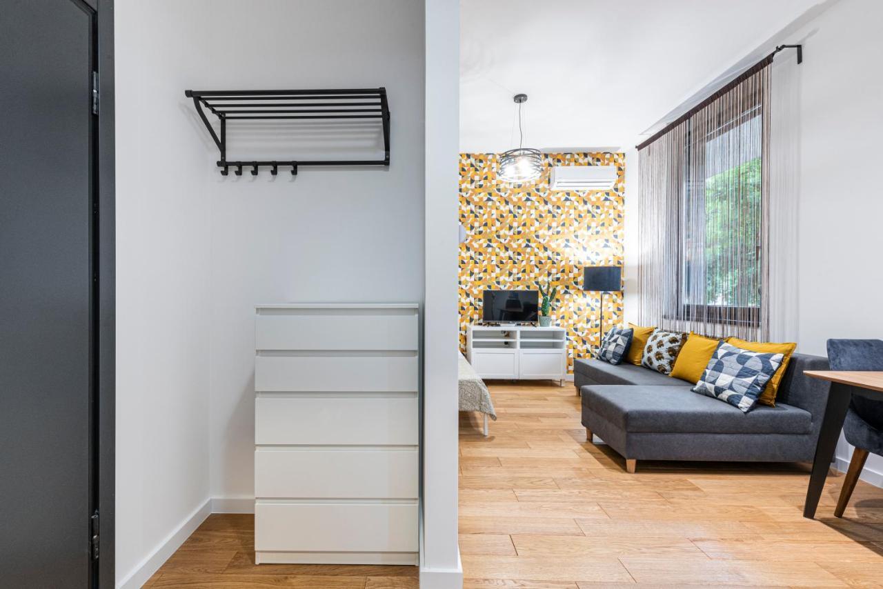 נובי סאד Vertigo Modern Studio-Free Private Parking-Fast Wi-Fi מראה חיצוני תמונה