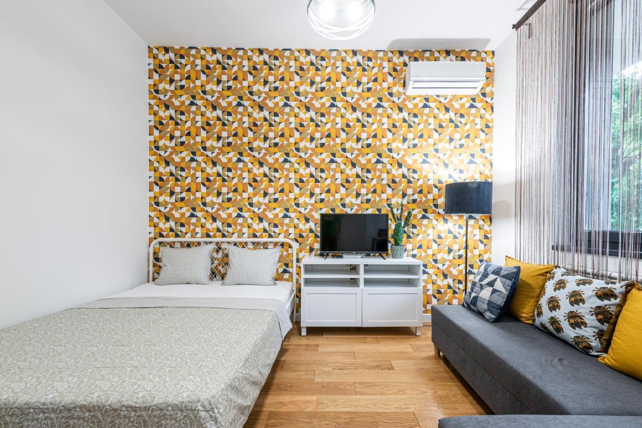 נובי סאד Vertigo Modern Studio-Free Private Parking-Fast Wi-Fi מראה חיצוני תמונה